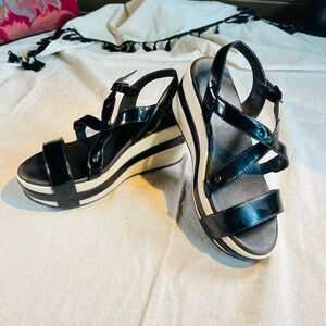 Antelope Collection black and cream platform sandals